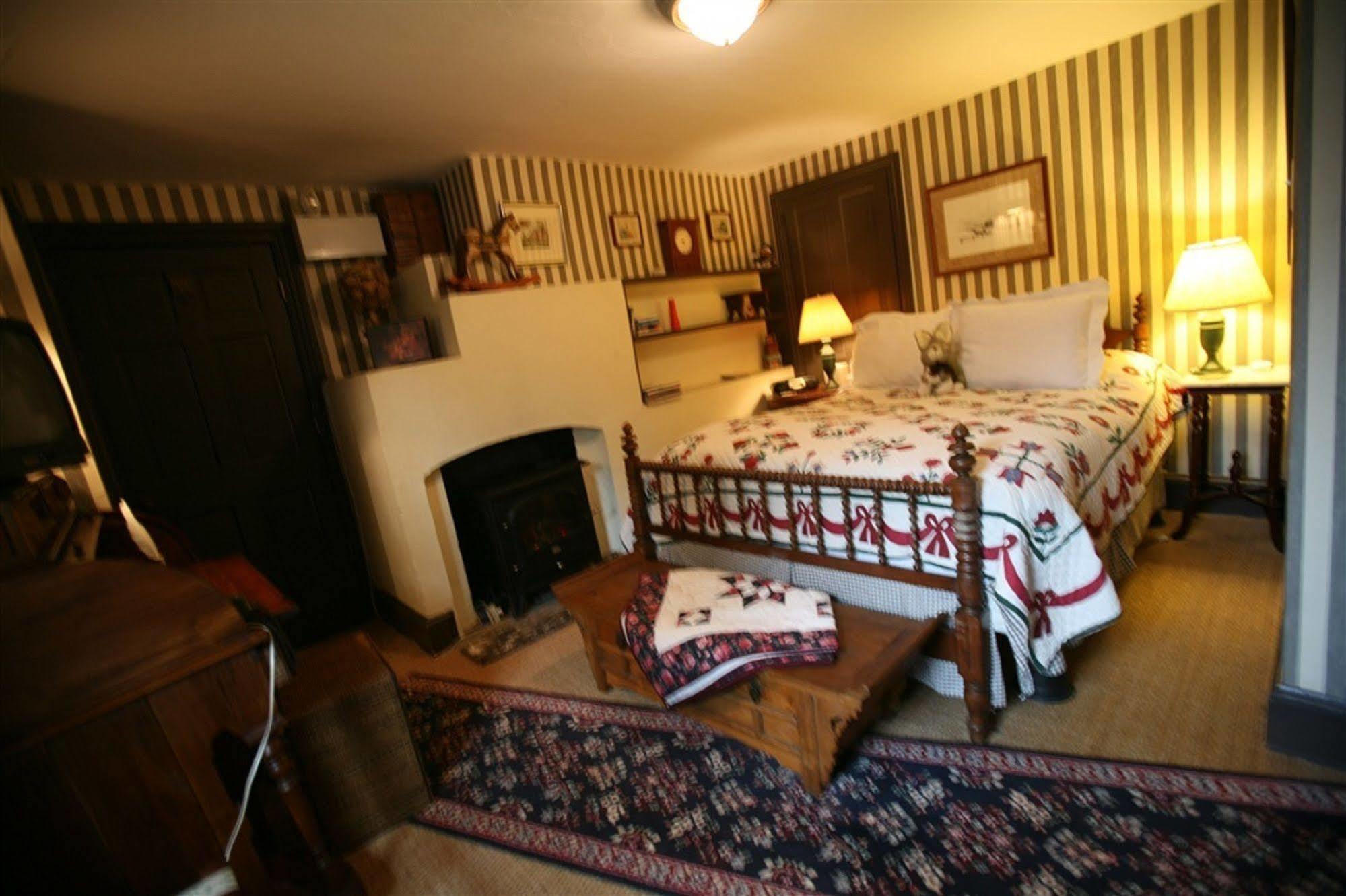 Wild Wisteria Bed & Breakfast Chadds Ford Exterior photo