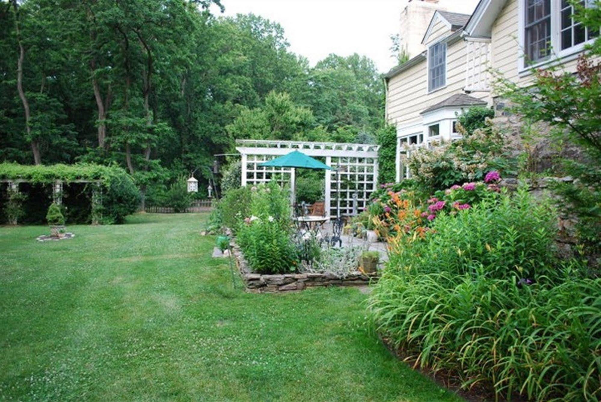 Wild Wisteria Bed & Breakfast Chadds Ford Exterior photo